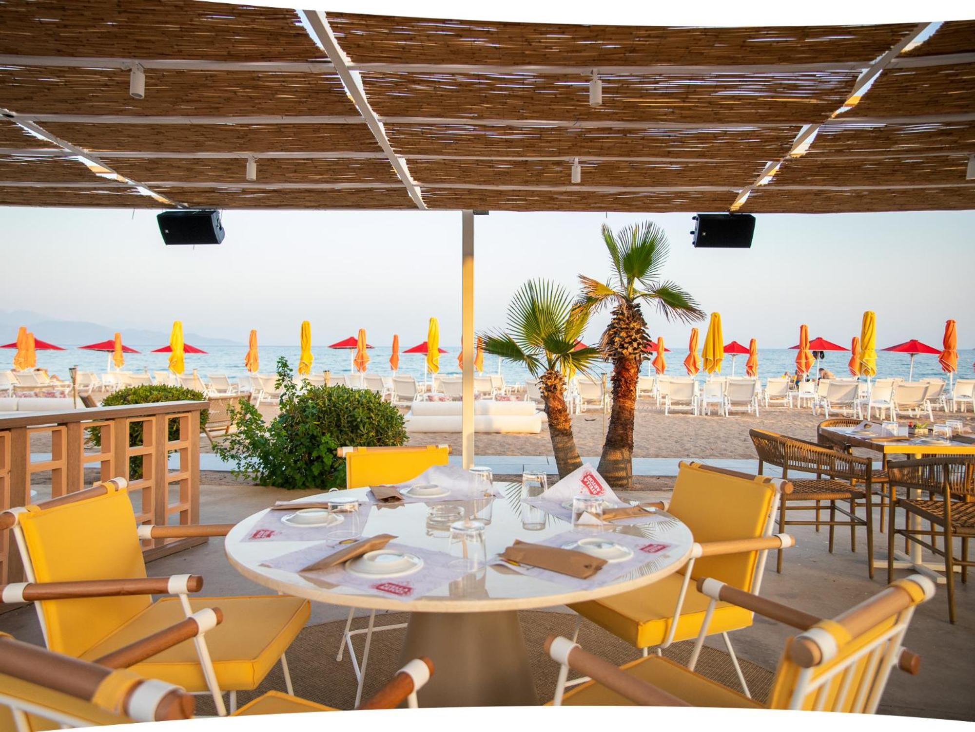 Buka Sandy Beach Messíni Exterior foto